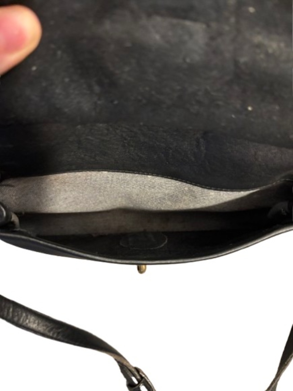 Dooney & Bourke Vintage Leather Crossbody Bag - Picture 6 of 11